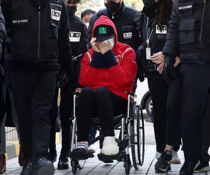 엄마에게 살해당한 8살 딸은 죽기 하루 전 “엄마 아빠 사랑해”라고 손편지를 썼다