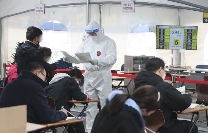 어제(22일) 코로나 확진자 431명 발생…사망자는 9명 늘어