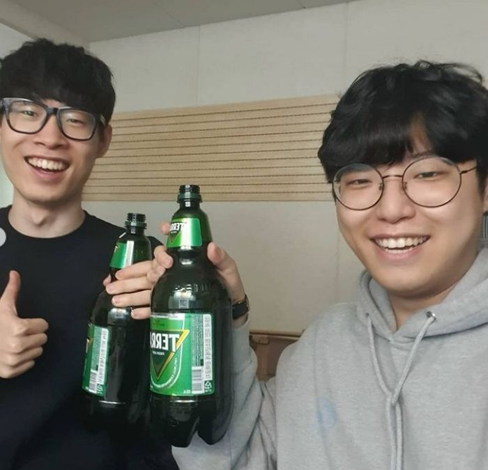 롤 방송으로 돈 잔뜩 모아 포르쉐 억대 슈퍼카 ‘플렉스’한 괴물쥐