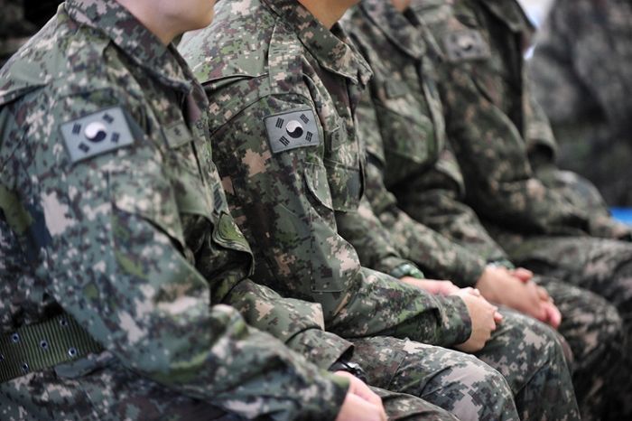 “군경력 인정받고 싶으면 군대서 받은 ‘월급’ 다 토해”···한국전력공사 여직원이 올린 글