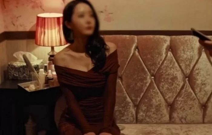 “30살에 은퇴할 거다”···통장 잔고 19억원 인증한 28살 업소녀의 계획
