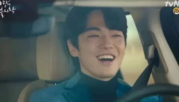 비트코인 투자로 ‘50억’ 대박나자 플래카드로 퇴사 인사한 어느 회사원