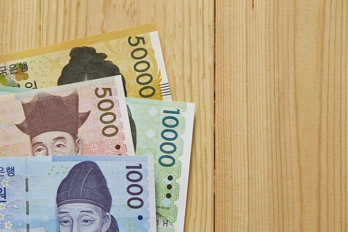 “고2 딸 용돈으로 ‘3만원’이면 충분하다”는 엄마 팩폭한 ‘용돈이 딸에게 미치는 4가지 결과’