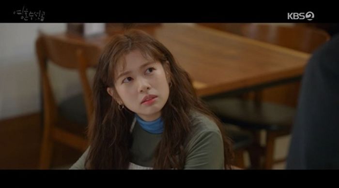 남친 침대 밑에서 발견된 ‘오래된 콘돔’ 껍데기···“과거는 묻어둔다 vs 용서 못한다”