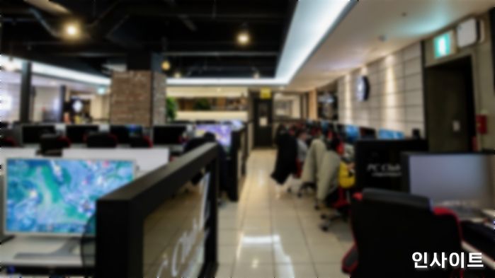 “1일 1돈까스 하는 ‘손 놈’, 스팸남으로 사육했다”며 조롱하는 PC방 알바생
