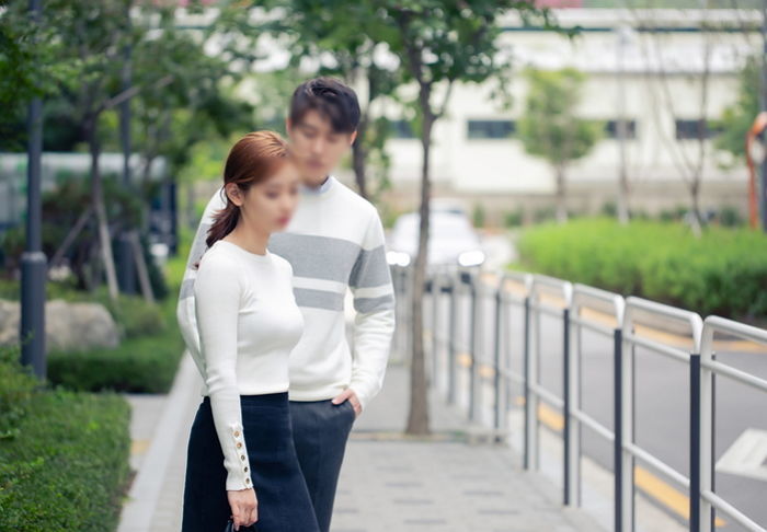“6년 만난 여친이 헤어지자며 2천만원 보내고 카톡을 차단했습니다”