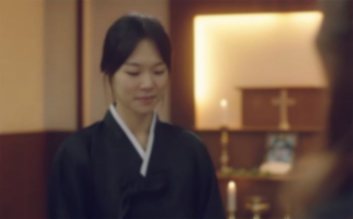 퇴근하자마자 친구 아버지 장례식장 달려와준 절친 ‘옷차림’ 지적하며 뒷담화한 여성