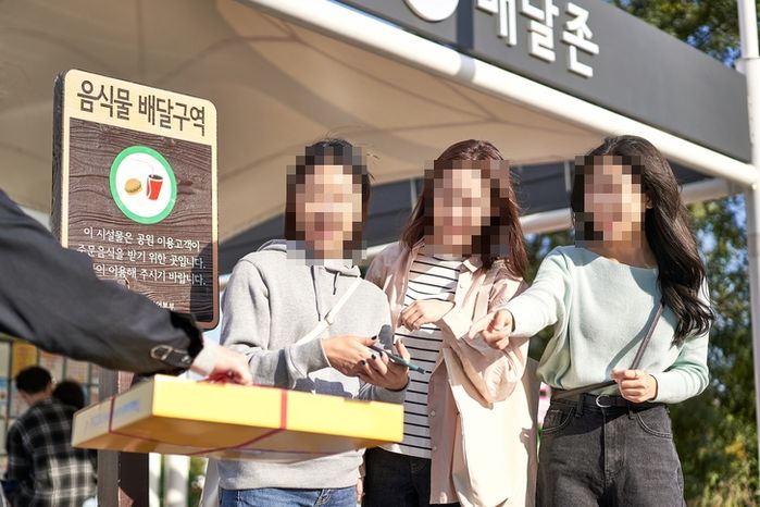 20대 한국 여성들에게 왜 아이 안 낳는지 묻자, 여자들이 대답한 ‘비출산’ 이유