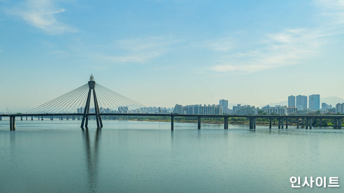 재보궐 선거일인 오늘(7일), 대체로 맑아···오전에 일부 지역 미세먼지 ‘나쁨’