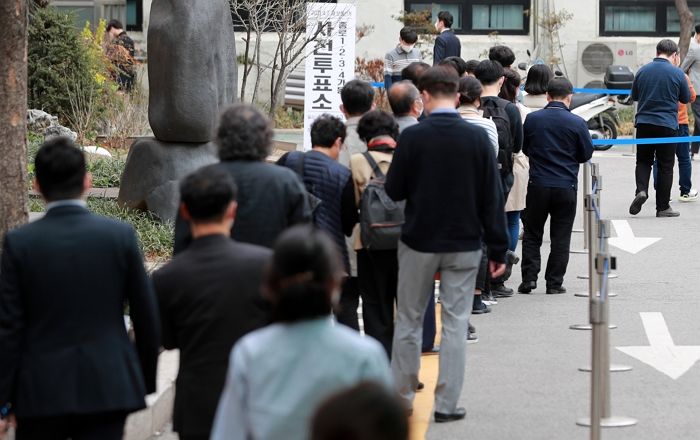 재보궐선거 투표율 ‘53%’ 돌파···광역단체장 재보궐선거 역대 ‘최고’ 기록