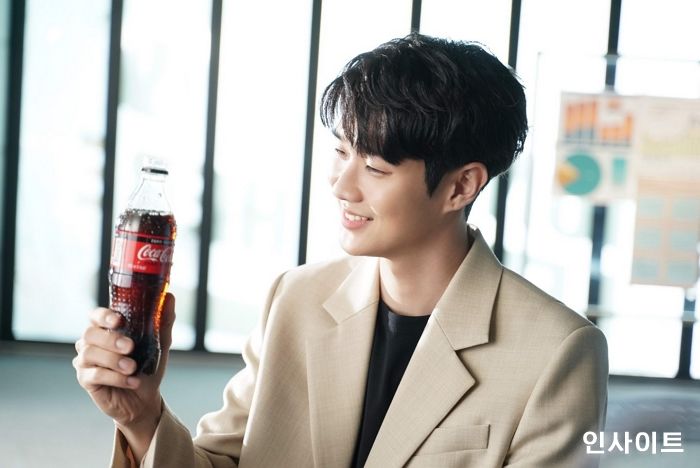 코카-콜라 제로, ‘장꾸’ 매력 최우식 비하인드컷 공개