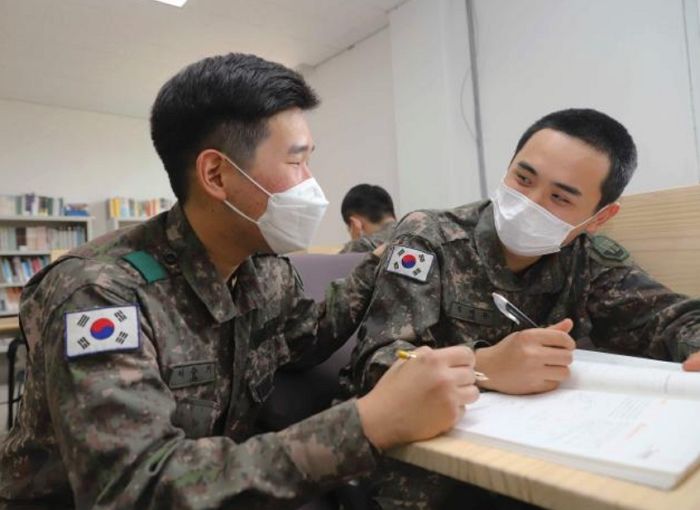 군대서 밤잠 아껴가며 공부해 ‘한양대 의대’ 합격한 7포병여단 병장