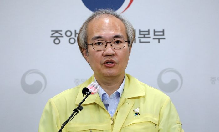 코로나 백신 수급 못해 ‘11월 집단면역’ 불투명해지자 정부가 급하게 만든 신조어