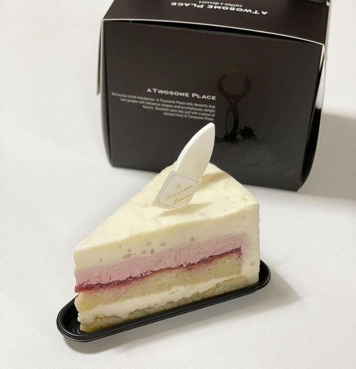 ‘우유크림+쌀가루’ 조합으로 고소함 폭발해 ‘할매입맛’ 저격한 투썸 ‘글루텐 프리 케이크’