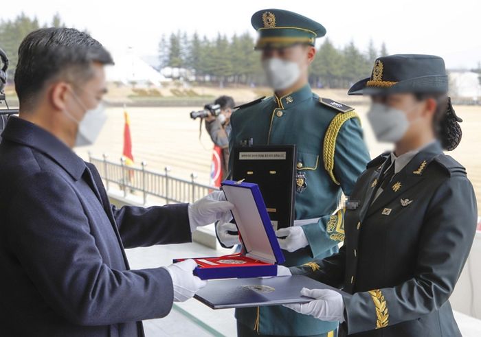 ‘여성 징병제’ 시행됐을 때 여군 투입하면 국방력에 도움될 보직 4가지