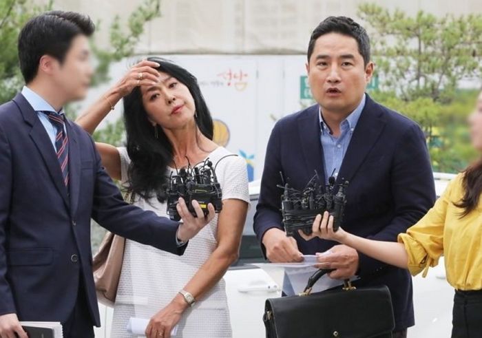 김부선 “2007년 문성근 전화왔을 때 옆에 이재명 누워있었다”