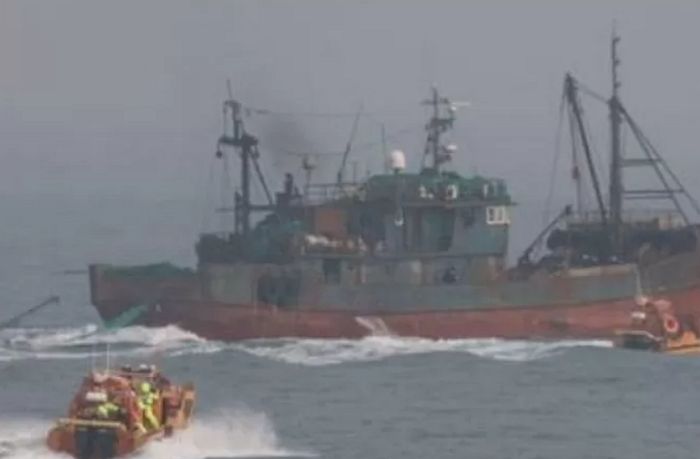 “가난하고 불쌍한 사람들”···서해 앞바다 싹쓸이하는 중국 어선들 단속 말라는 중국 시진핑 정부