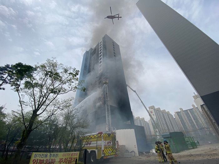 남양주 오피스텔 화재 건물서 1명 추락 사망