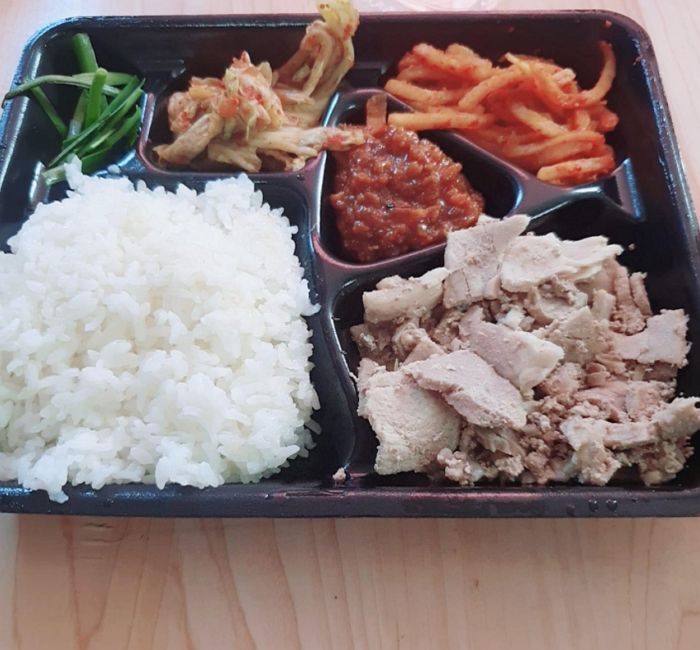 ‘부실 급식’ 부대와 정반대 퀄리티로 찬사 쏟아진 7공병여단 간부가 ‘취사병’ 언급하며 한 말