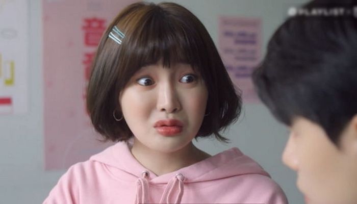 요즘 고3들이 고등학교 교실에서 쓰는 ‘1인용 독서실’ 책상