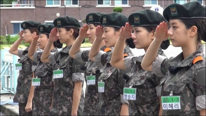 남자보다 체력 약한 여성도 잘 해낼 수 있어 투입하면 도움 될 ‘군대 보직’ 3선