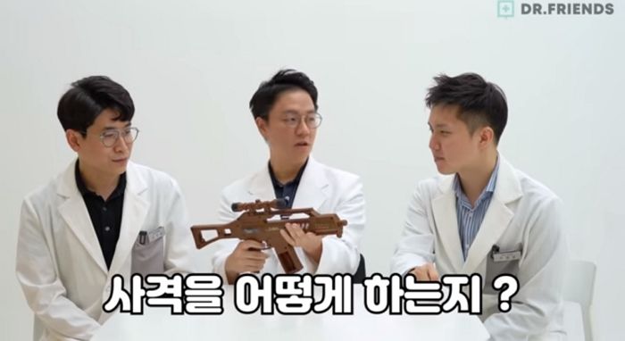 이비인후과 의사가 말하는 한국 남자의 왼쪽 귀가 조금 더 나쁜 이유