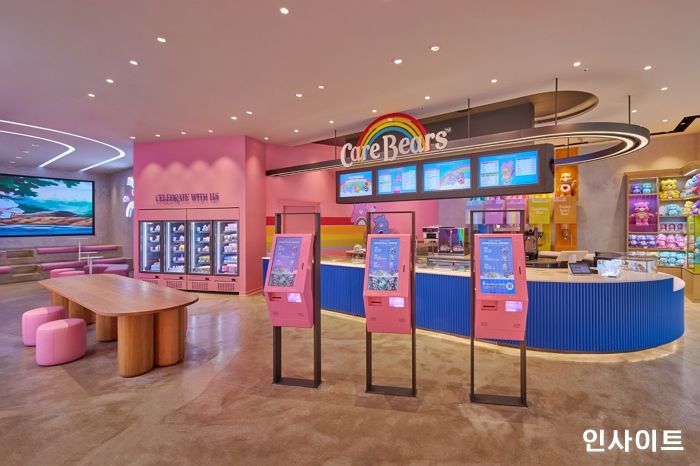 배스킨라빈스, 서현로데오점 리뉴얼 오픈... ‘케어베어’와 만났다
