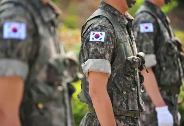 “군대 간 아들이 ‘가혹행위+군의관 오진’으로 5달째 걷지도 못하고 있습니다”