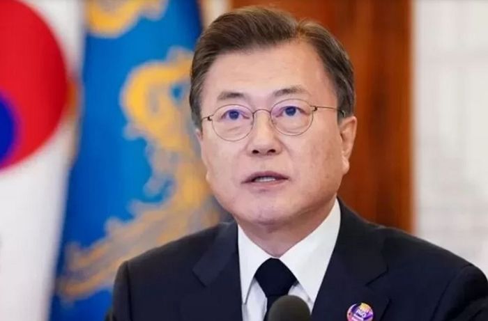 문재인 대통령, 30대 청년 ‘모욕죄 고소’ 취하 지시···“사안 따라 다시 고소 가능성”