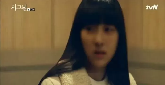 고1 여동생 샤워할 때마다 “소변 마렵다”며 젓가락으로 화장실 문 따고 들어오는 친오빠