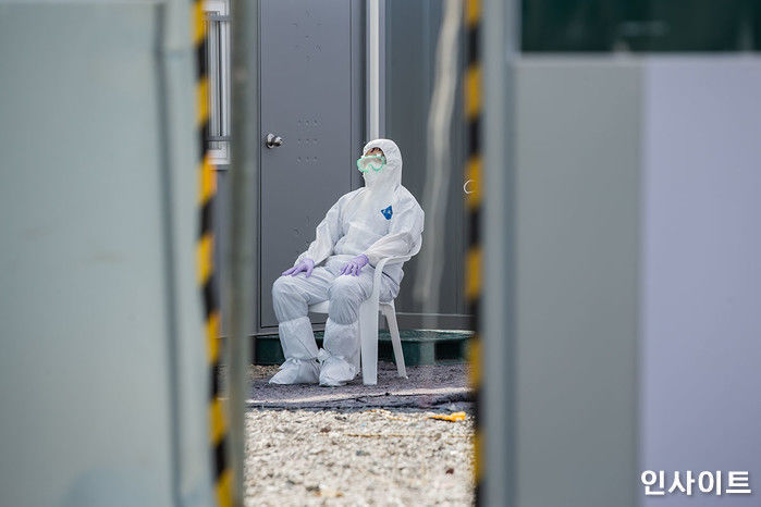 코로나 의료진 임금 제때 안주고 또 ‘18억’ 체불한 정부