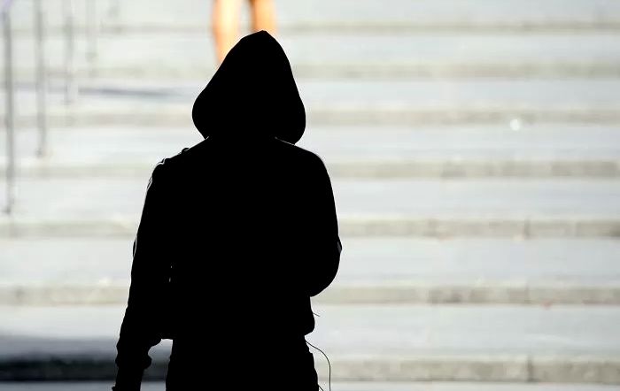 혼자 좋아한 ‘짝녀’가 연애 시작하자 카톡 아이디 퍼뜨리며 ‘메시지 테러’ 요청한 남성