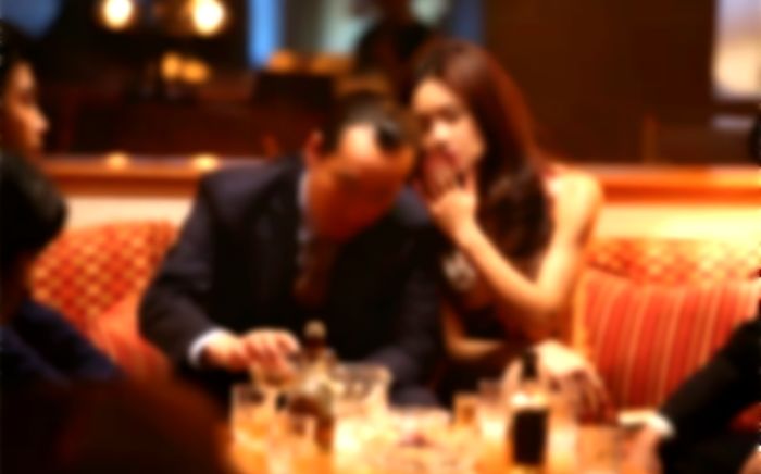 카톡 프사에 정상 체온 인증하며 고객들 유혹하는 ‘오피녀’들 근황