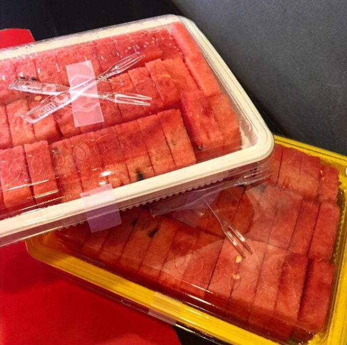 쥬씨, 1.3kg 짜리 슬라이스 ‘수박 도시락’ 재출시