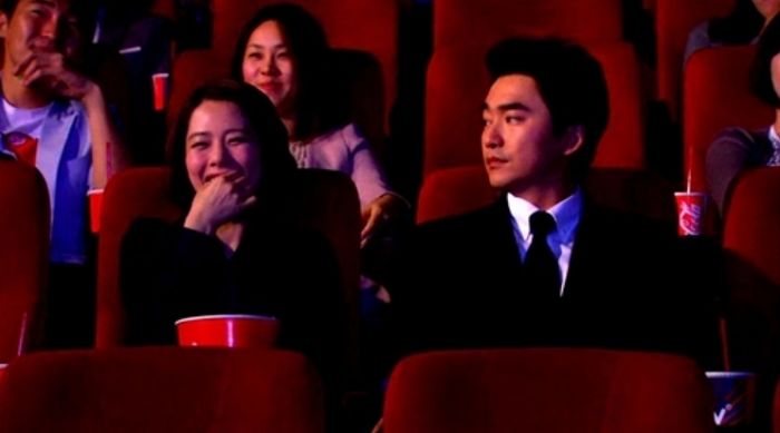 극장 갈 때 돈 아낀다며 ‘편의점 팝콘’ 사오는 여친 “검소하다 vs 궁상맞다”