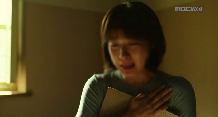 다른 남자랑 ‘바람’ 피운 엄마를 충격받게 만든 여대생 딸의 ‘일기장’ 속 내용
