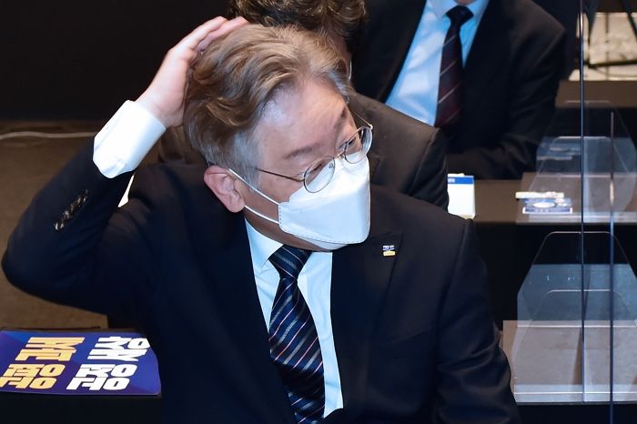 홍준표 “이재명 대통령 되면 문재인 1년 안에 감옥 갈 수 있다”