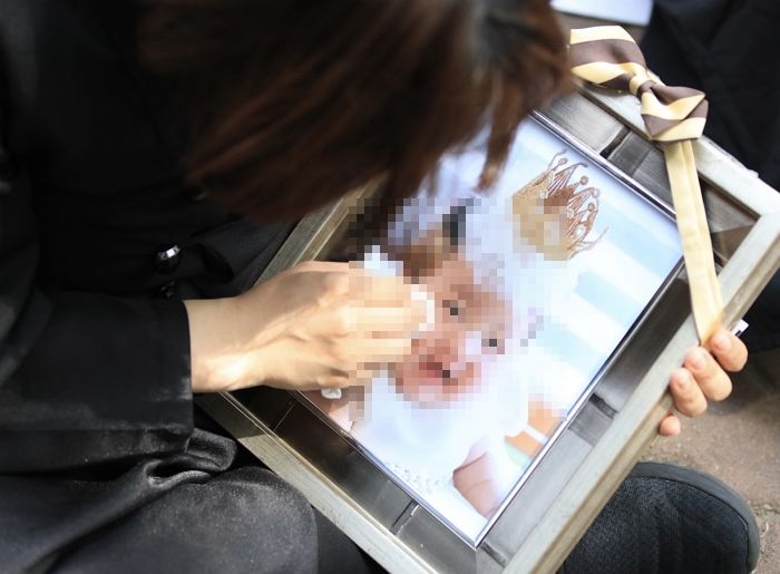 ‘정인이 죽인 양모’란 사실 알게 된 여성 수감자가 분노 폭발해 양모에게 한 행동