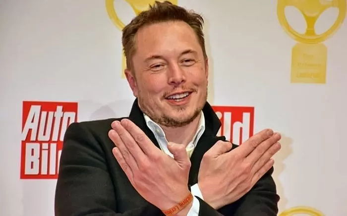 일론 머스크 “비트코인 하나도 안 팔았다”