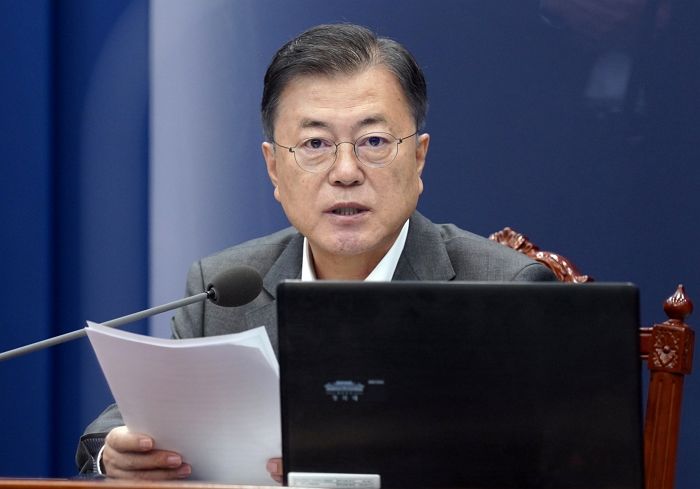 청와대, 경력단절 여성들 재취업 위한 맞춤 정책 만든다