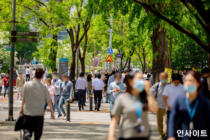 외국인들이 꼽은 ‘살기 좋은 나라’ 순위서 59개국 중 47위 한 대한민국