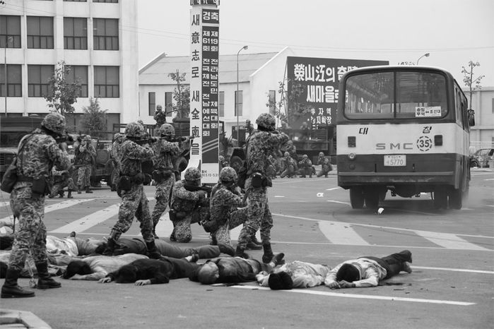 41년 전 오늘(5월 18일), 광주시민들은 군부의 ‘총칼’에 맞서 싸웠습니다