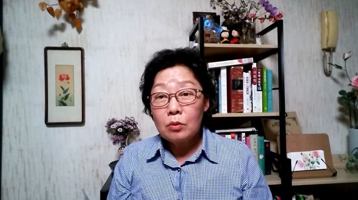 오세라비 작가 “학교에서 강제로 ‘페미니즘’ 사상 주입당하는 학생들 제보받는다”