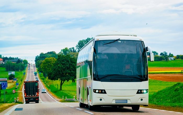 고속버스 ‘변태남’ 옆자리에 갇혀 3시간 동안 자위행위 보고 ‘우울증’ 온 20대 여성