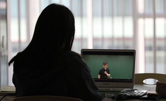 집에서 ‘가스 폭발’ 사고 나 화상 수업 못들은 학생이 올린 사고 인증샷