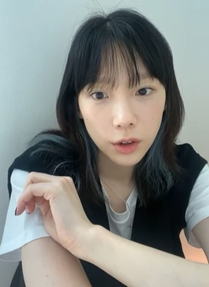 “소녀시대에서 누구랑 친해요?”···라방 도중 예상 못한 팬 질문 받고 태연이 보인 반응