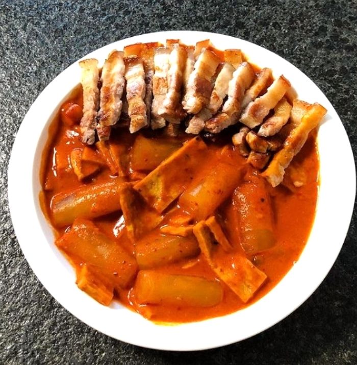 쫄깃 탱탱 ‘분모자’  식감으로 밀떡보다 맛있다 소문난 ‘라이스페이퍼 떡볶이’