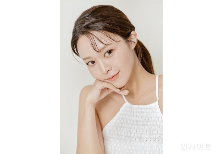 얼짱 출신 인플루언서 김다혜, 뷰티브랜드 ‘비프로젝트’ 런칭