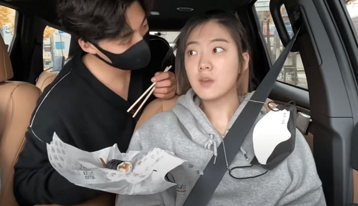 루게릭병 걸린 누나 돌보는 유튜버, ‘학폭’ 루머 퍼뜨린 여초 카페 회원 찾아내 고소한다