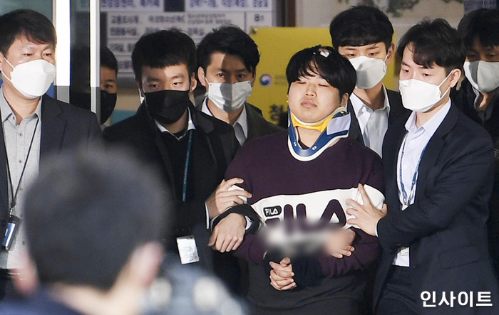 N번방 ‘박사’ 조주빈, 2심서 감형···징역 45년→42년